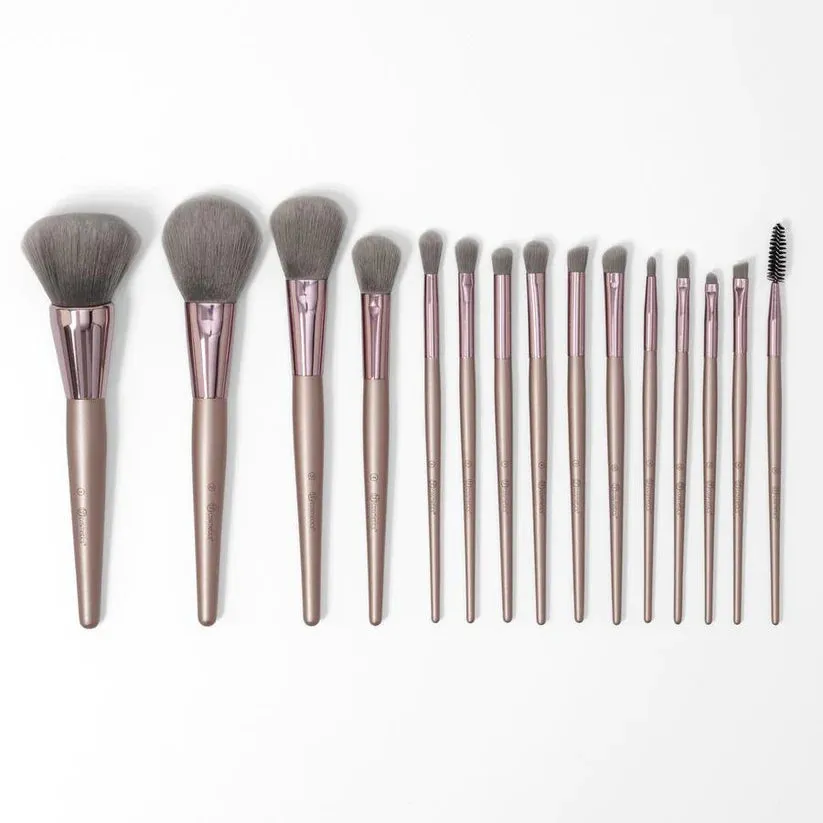 15pcs Soft Makeup Brushes with Leather Pouch Eyeliner Eyeshadow Brush Cosmetic Foundation Blush Powder Blending Beauty Makeup Brushes Set