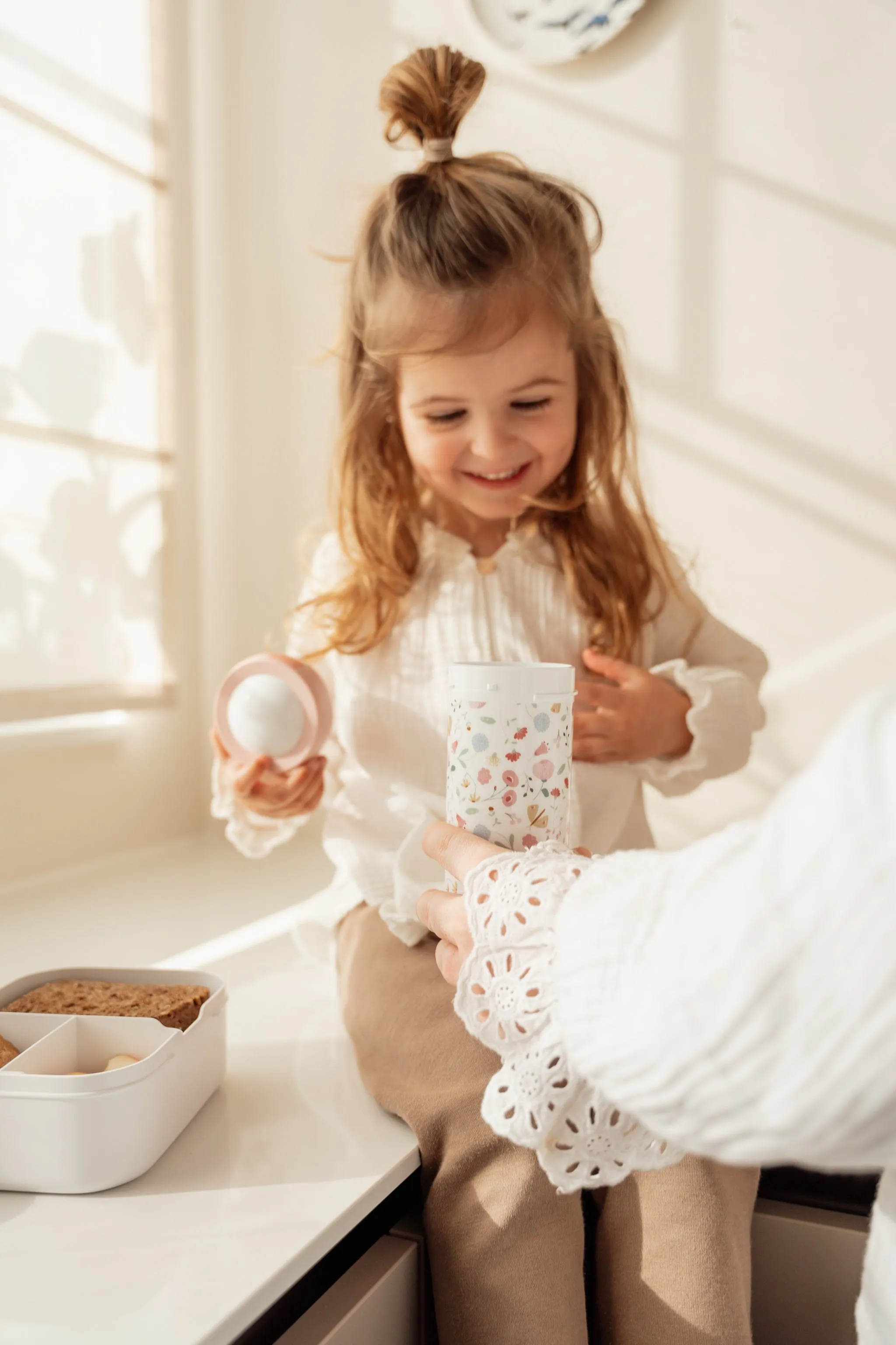 Little Dutch School Beaker -Flowers & Butterflies