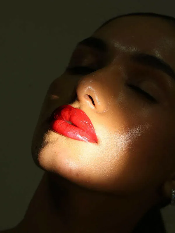 Ramona Hydrating Lip Oil Gloss Crimson Red Kiss